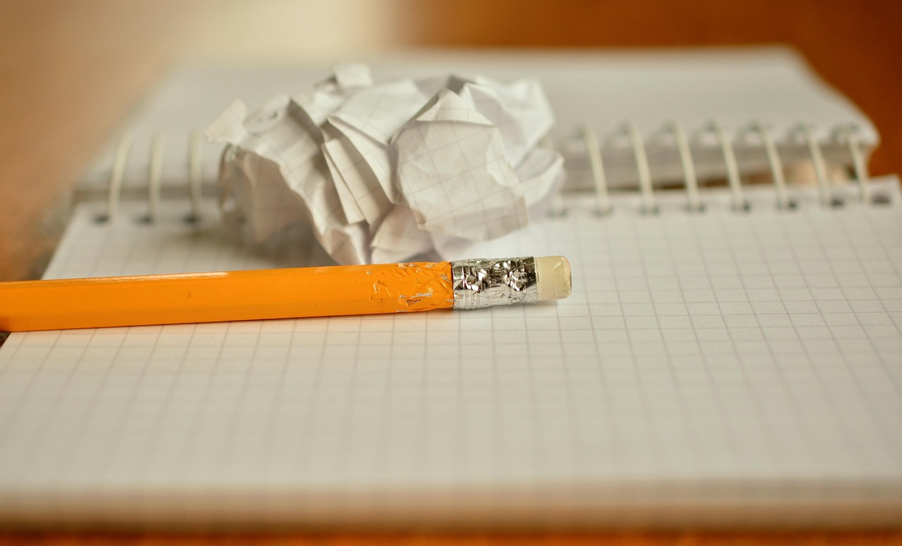 Copys ou copies: Qual é o plural correto de copy?