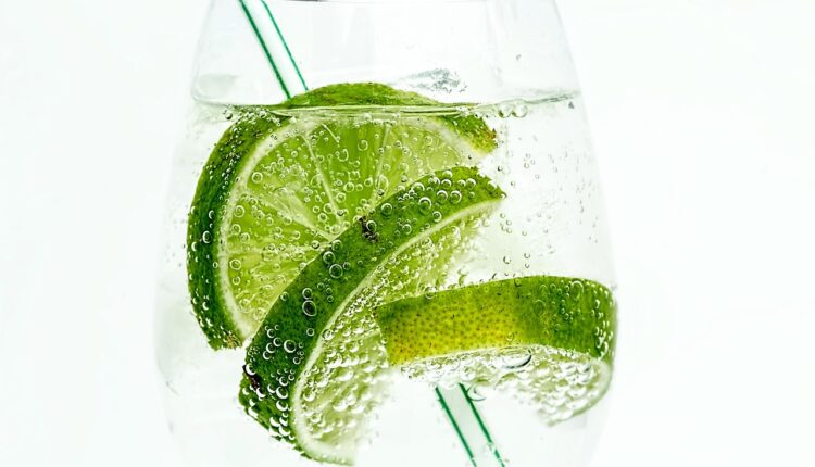 Suco em pó ou refrigerante: Qual faz menos mal à saúde?