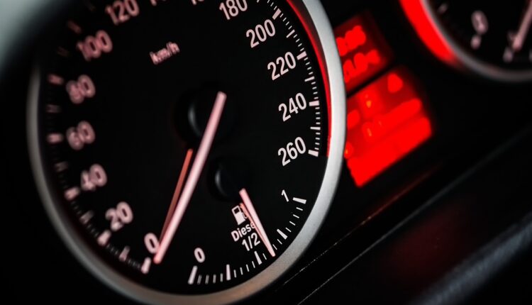 400 Mbps equivale a quantos megas? Entenda a velocidade real